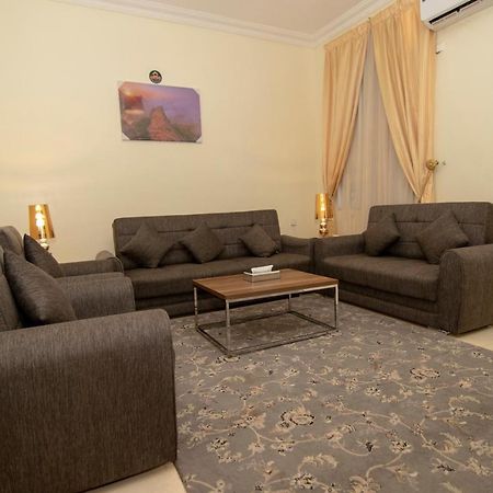 قصر رهوان للوحدات الفندقية - Rahwan Palace Hotel Units Baljurashi Bagian luar foto
