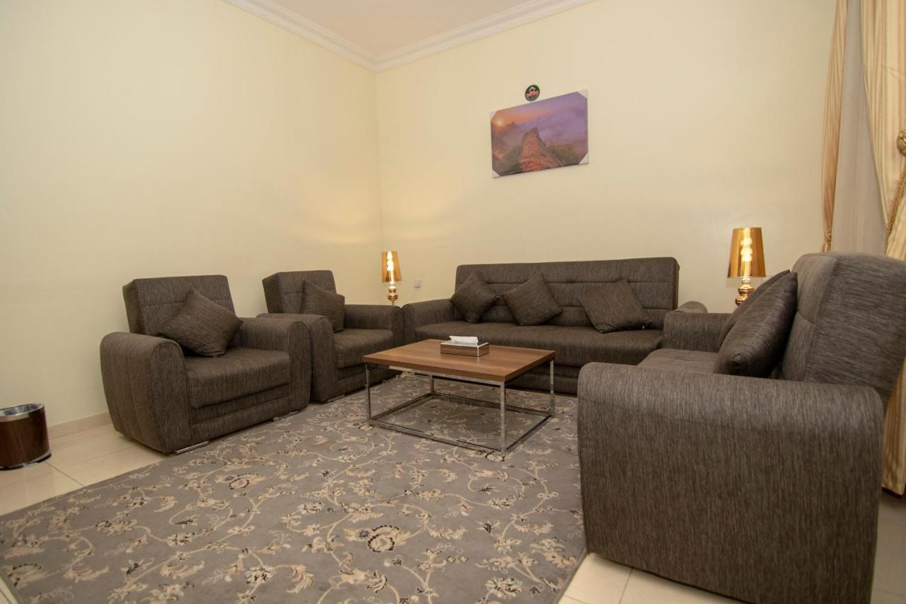 قصر رهوان للوحدات الفندقية - Rahwan Palace Hotel Units Baljurashi Bagian luar foto